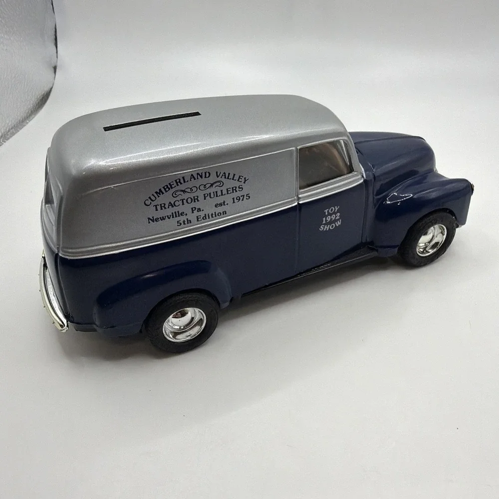 ERTL 1950 Panel Truck Bank  Cumberland Valley Toy  General Motors‎